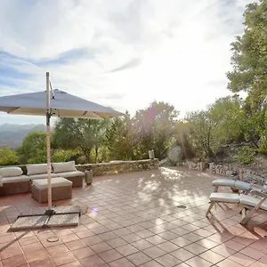 https://villa-volpe-your-exclusive-holiday-house-just-850m-from.in-sardinia.net